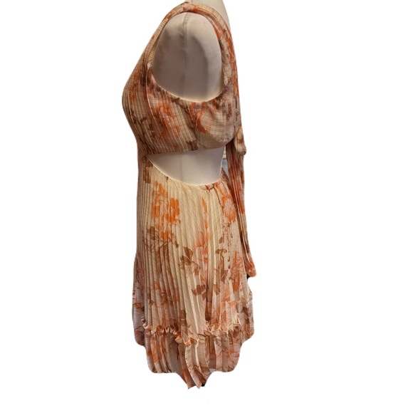Express Floral Cutout Pleated Ivory, Brown, Peach Dress | EUC | Size S - Picture 4 of 8